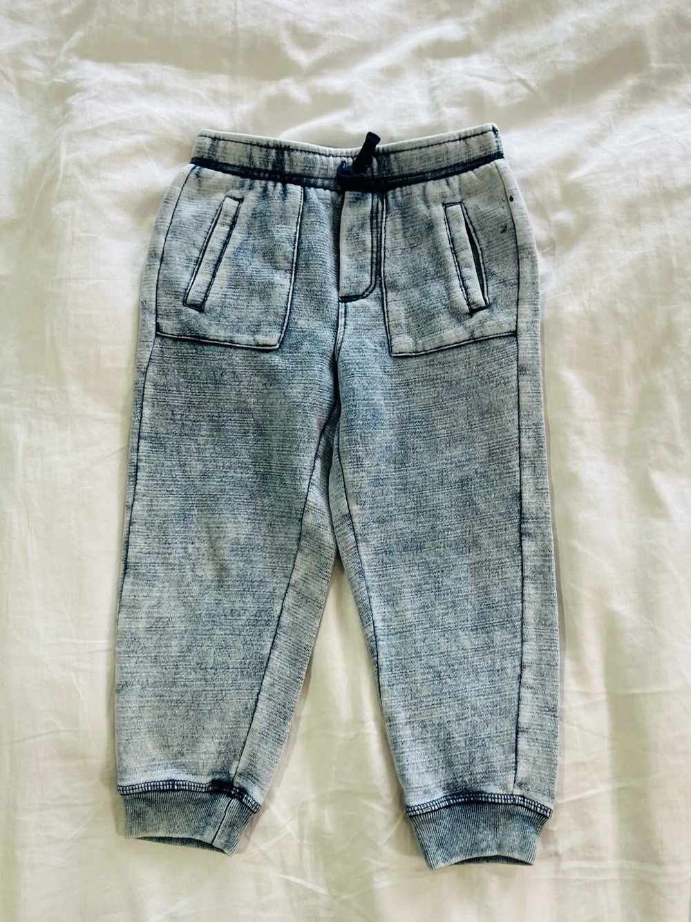 Splendid Heathered Gray Jogger Pants with Black Drawstring
